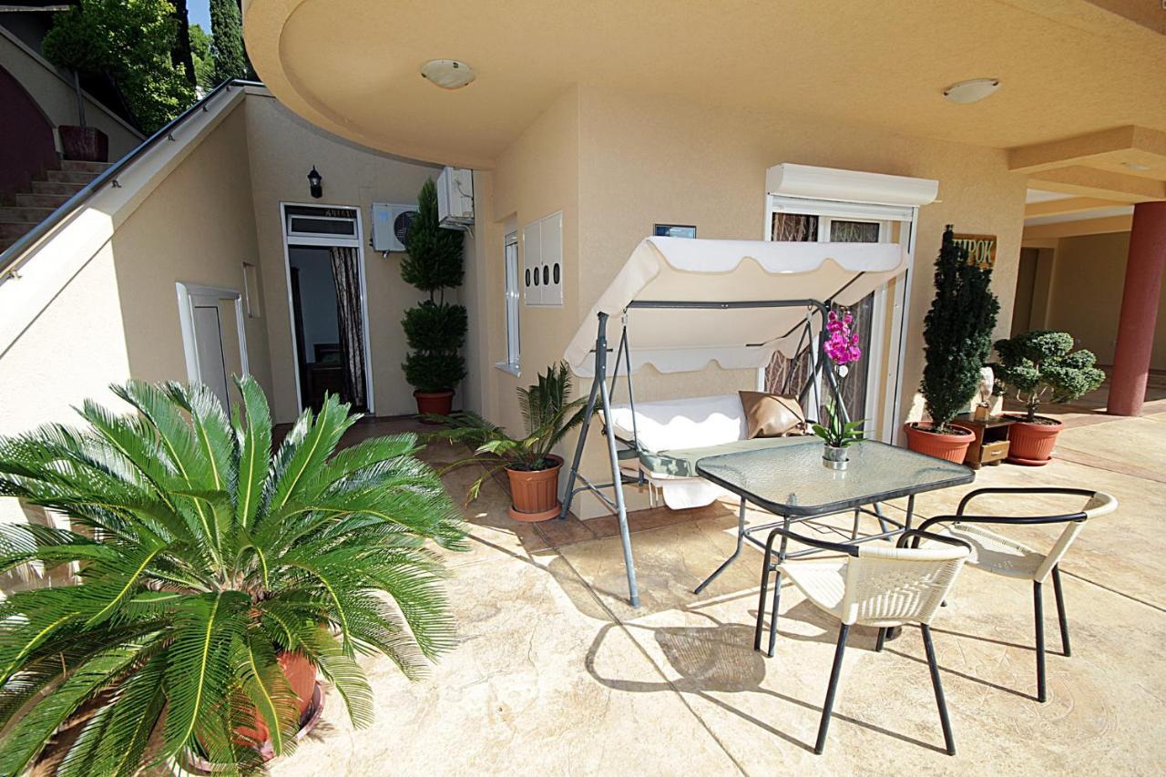 Villa Jupok Bar Εξωτερικό φωτογραφία