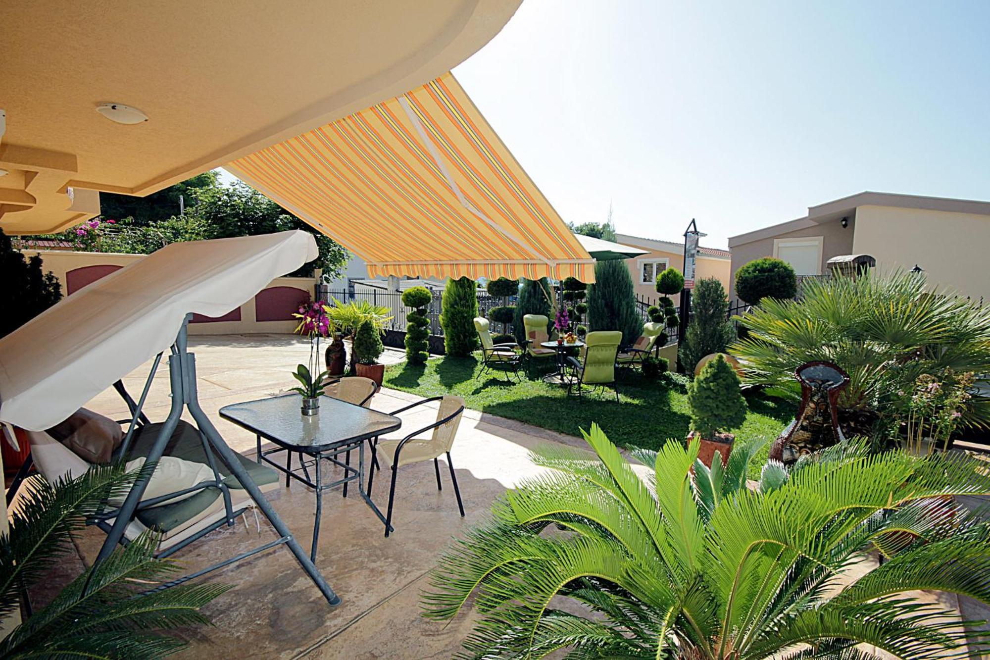Villa Jupok Bar Εξωτερικό φωτογραφία